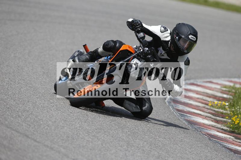 /Archiv-2024/29 12.06.2024 MOTO.CH Track Day ADR/Gruppe blau/8